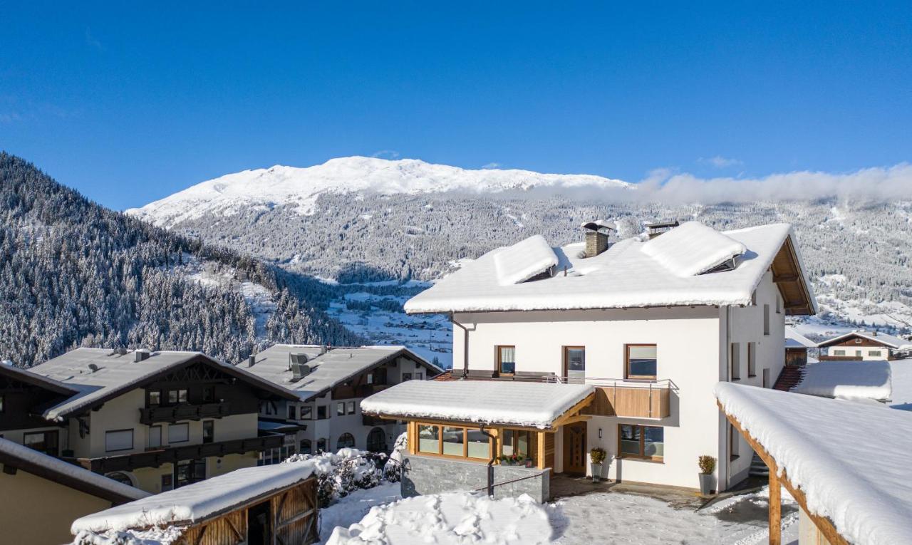 Appartement Pitztal-Hochzeiger Inclusive Pitztal-Sommer Card Jerzens Dış mekan fotoğraf